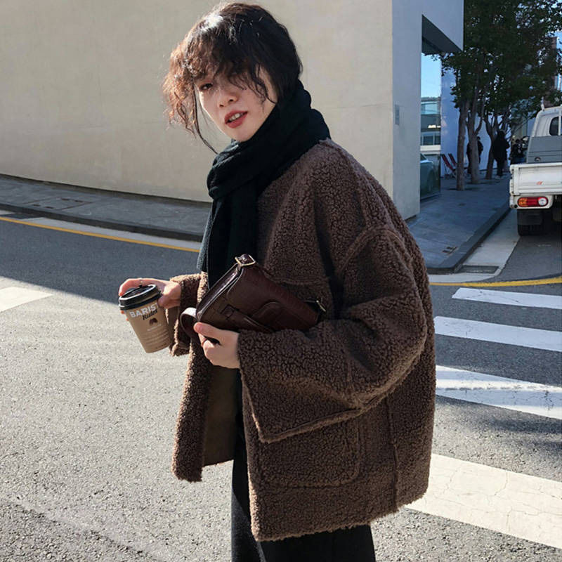 Women's thickened lamb wool coat - Image 6