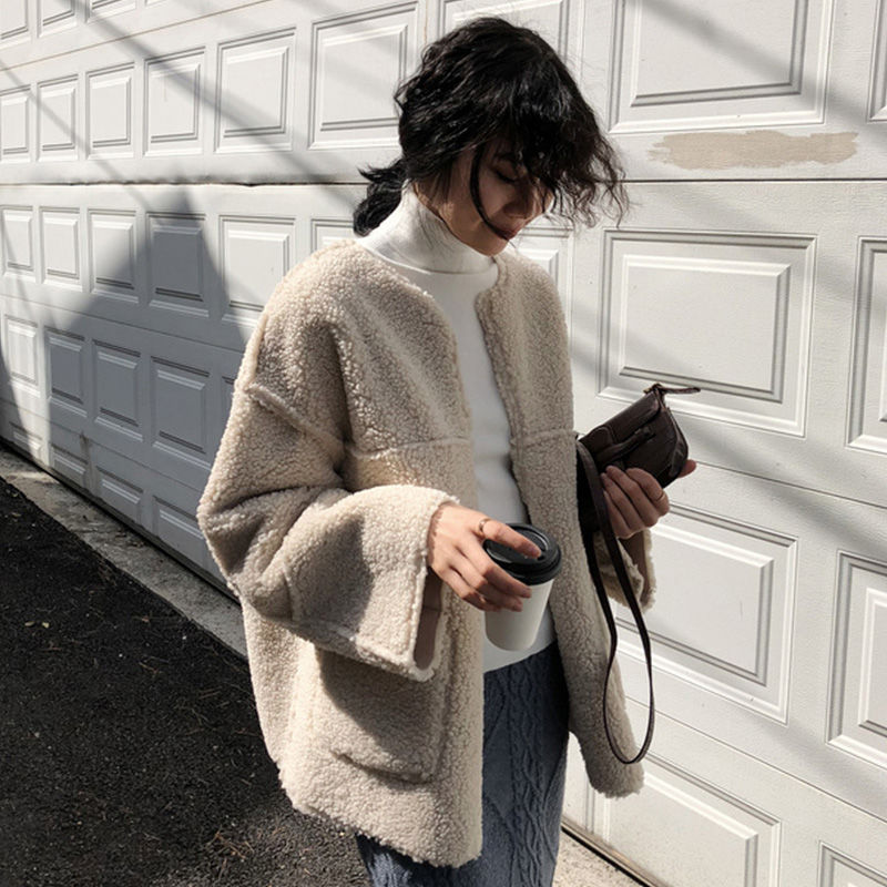 Women's thickened lamb wool coat - Image 3